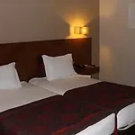Dighton Hotel