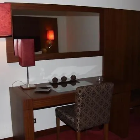 Dighton 4* Oliveira de Azemeis