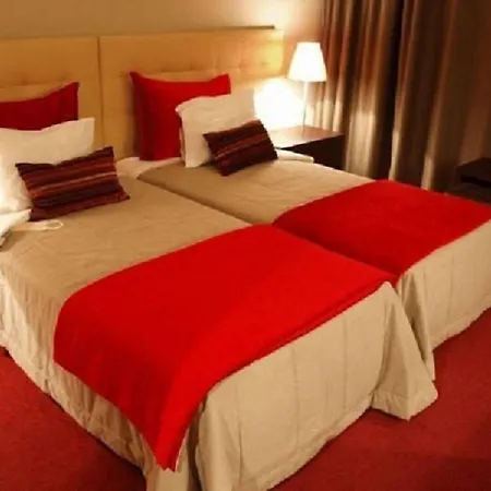 Dighton Hotel