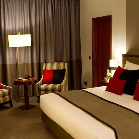 Dighton Hotel 4*