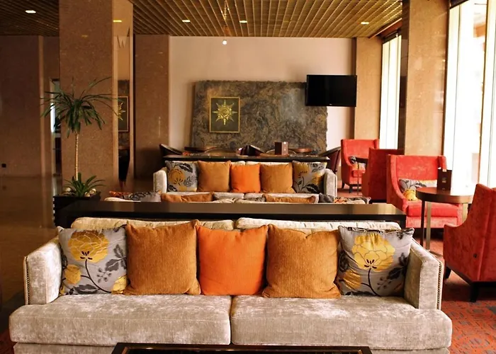 Hotel Dighton Oliveira de Azemeis