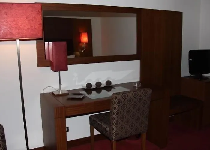 دايتن 4* أوليفيرا دي ازميس