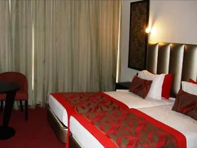 Hotel Dighton Oliveira de Azemeis